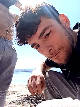 yasinesra757  online show from 04/19/26, 08:48