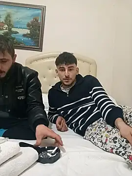 yasinesra757  online show from 02/22/26, 12:57