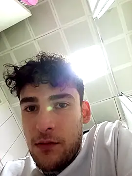 yasinesra757  online show from 04/07/26, 03:14