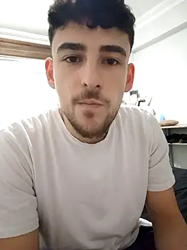 yasinesra757  online show from 02/18/26, 02:02