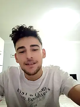 yasinesra757  online show from 12/19/25, 01:13