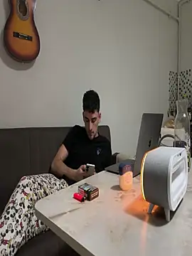 yasinesra757  online show from 01/07/26, 01:43