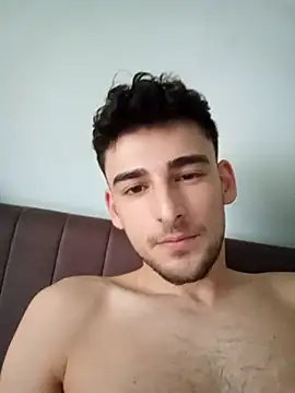 yasinesra757  online show from 01/10/26, 12:11