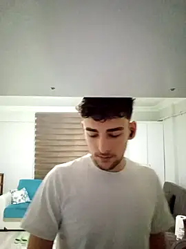 yasinesra757  online show from 12/21/25, 03:14