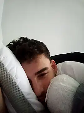 yasinesra757  online show from 01/09/26, 10:44