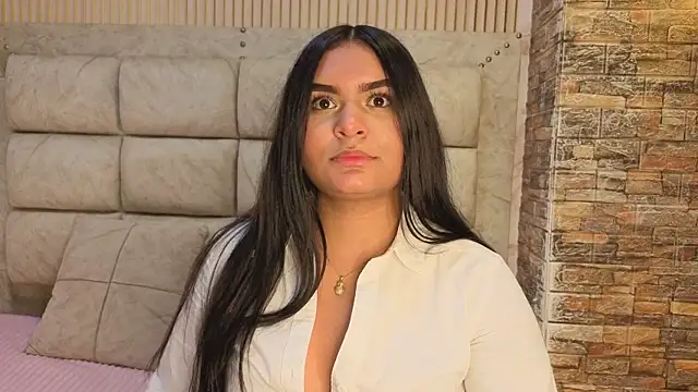 amarahanks1 online show from 11/15/25, 06:56