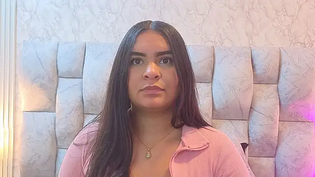 amarahanks1 online show from 11/22/25, 07:24