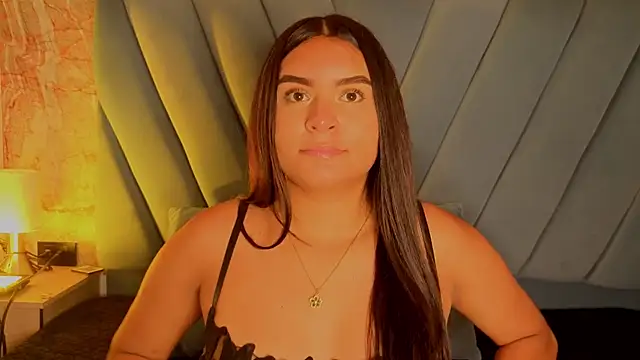 amarahanks1 online show from 11/08/25, 11:25