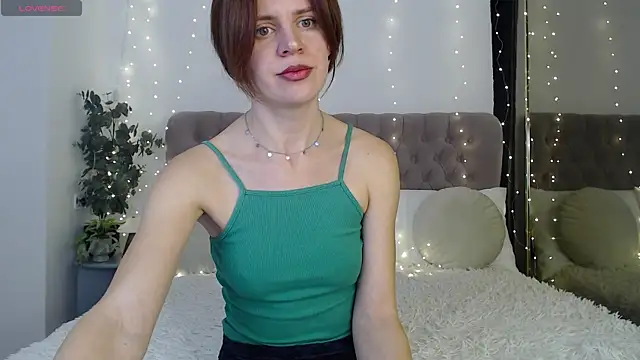 Sandra angel  online show from 12/14/25, 11:10
