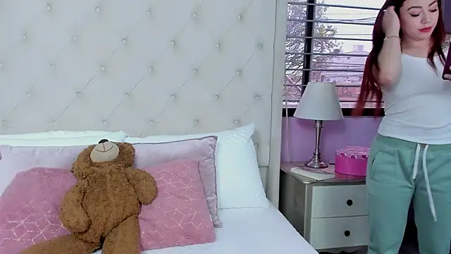 scarlett leblanc  online show from 12/22/25, 01:11