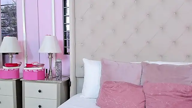 scarlett leblanc  online show from 01/14/26, 12:42