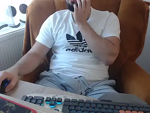 strongcoffee10 online show from 11/14/25, 11:14