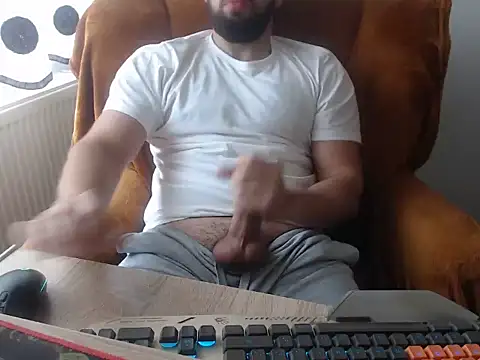 strongcoffee10 online show from 11/17/25, 08:51