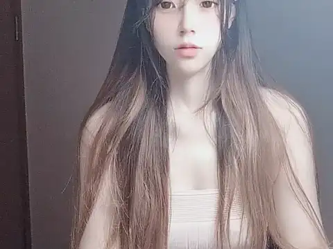 JuliaNoir online show from 11/07/25, 07:24