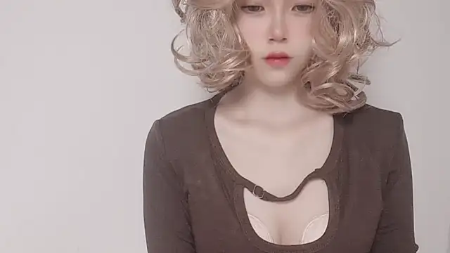 JuliaNoir online show from 03/06/26, 10:10