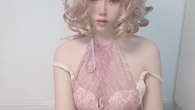 JuliaNoir online show from 04/09/26, 03:41