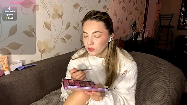 OrethaEredia online show from 11/30/25, 05:58