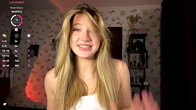 OrethaEredia online show from 11/08/25, 03:48