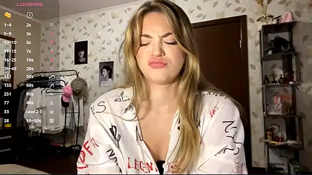 OrethaEredia online show from 11/15/25, 03:49