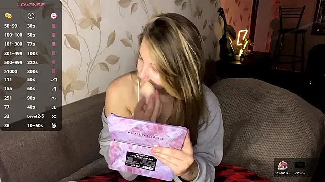 OrethaEredia online show from 12/03/25, 05:34