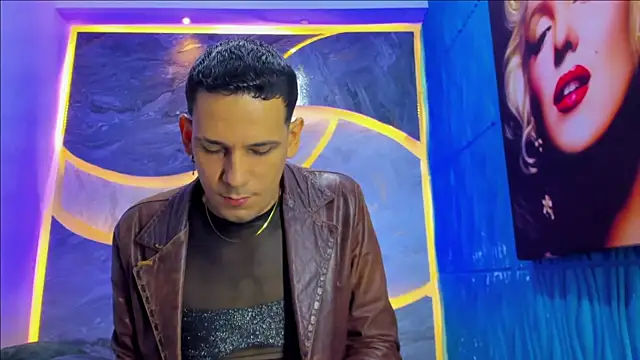 Snapshot of noah_deluxe chatting on 11/01/25, 12:32 noah deluxe online show from 11/01/25, 12:32