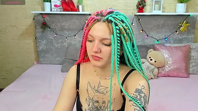 AnnaXPeach online show from 12/19/25, 01:09