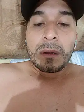 Snapshot of Felipefenix8 chatting on 10/30/25, 04:26 Felipefenix8 online show from 10/30/25, 04:26