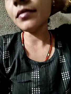 Snapshot of Hot_Simran_01 chatting on 11/03/25, 03:01 Hot Simran 01 online show from 11/03/25, 03:01