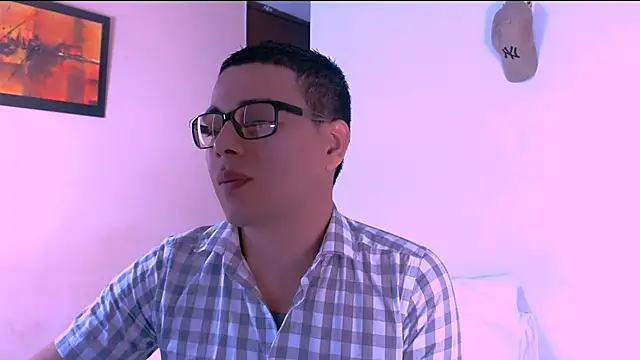 Snapshot of Daniel_De_la_rose chatting on 10/31/25, 12:57 Daniel De la rose online show from 10/31/25, 12:57