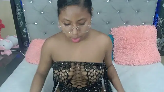 Snapshot of valentinavega18x chatting on 02/20/26, 06:26 valentinavega18x online show from 02/20/26, 06:26