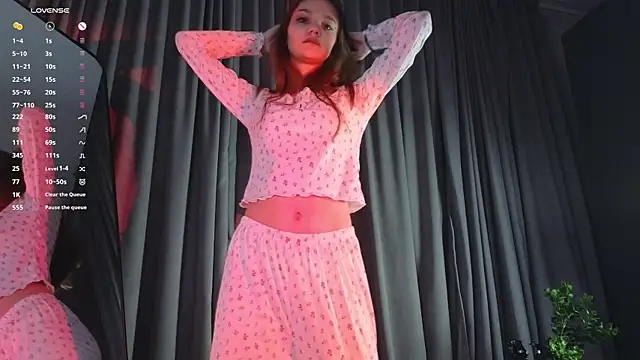 KarlaMagnett online show from 12/18/25, 03:16