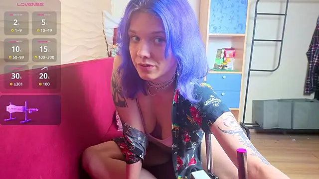 Snapshot of Marci_n chatting on 06/27/26, 07:53 Marci n online show from 06/27/26, 07:53