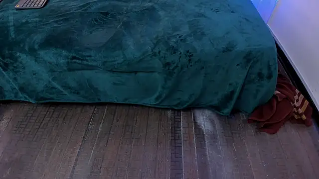 Lucerop  online show from 03/10/26, 03:32