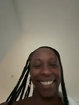 MadameMuse online show from 05/11/26, 01:56