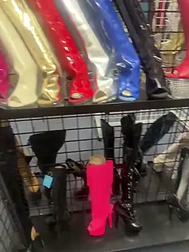 MadameMuse online show from 04/19/26, 03:13