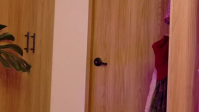 LovesKingdom online show from 04/19/26, 12:50