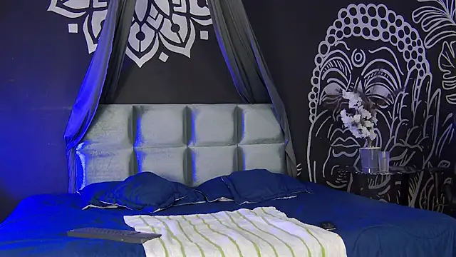 AlessioVitale online show from 12/17/25, 12:10