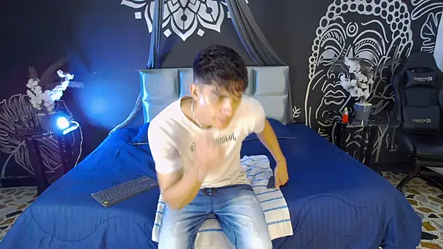 AlessioVitale online show from 12/16/25, 11:58