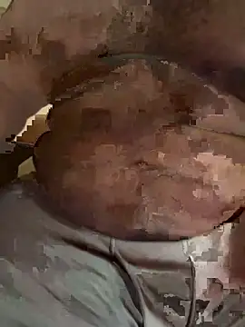 Snapshot of bigdaddybbc73 chatting on 11/15/25, 07:07 bigdaddybbc73 online show from 11/15/25, 07:07