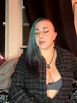 Snapshot of Chaos_Reign chatting on 11/06/25, 02:15 Chaos Reign online show from 11/06/25, 02:15