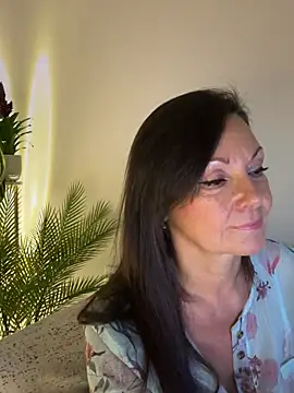 HotLdyllic online show from 04/30/26, 04:14