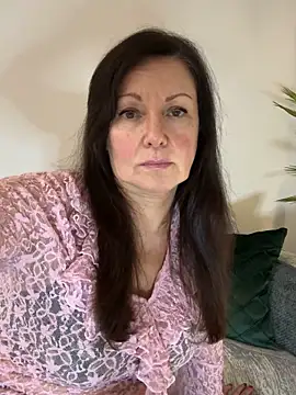 HotLdyllic online show from 03/01/26, 06:08