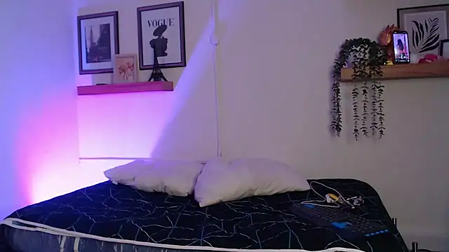 Madisonkay online show from 03/29/26, 07:04