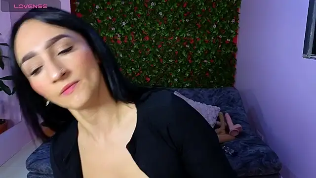 malen fitnessmilf online show from 04/15/26, 11:59