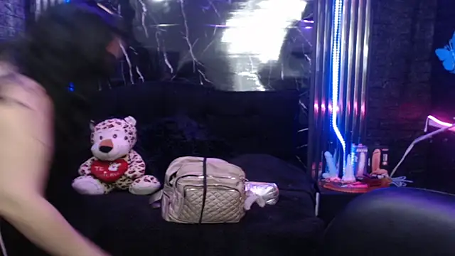 Snapshot of lehia_285 chatting on 04/10/26, 01:29 lehia 285 online show from 04/10/26, 01:29