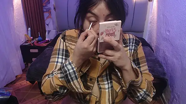 Snapshot of lehia_285 chatting on 11/20/25, 01:23 lehia 285 online show from 11/20/25, 01:23