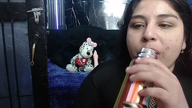 Snapshot of lehia_285 chatting on 06/30/26, 01:22 lehia 285 online show from 06/30/26, 01:22