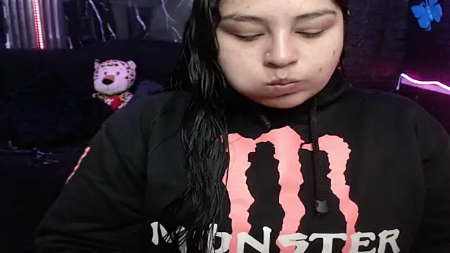 Snapshot of lehia_285 chatting on 04/02/26, 01:18 lehia 285 online show from 04/02/26, 01:18