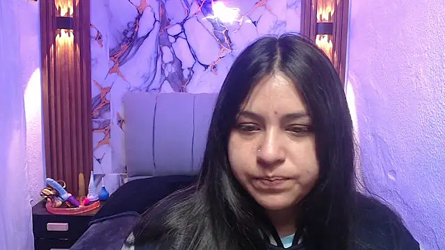 Snapshot of lehia_285 chatting on 11/24/25, 01:22 lehia 285 online show from 11/24/25, 01:22