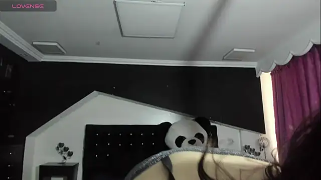 Snapshot of _tamara_69 chatting on 11/05/25, 07:50 tamara 69 online show from 11/05/25, 07:50